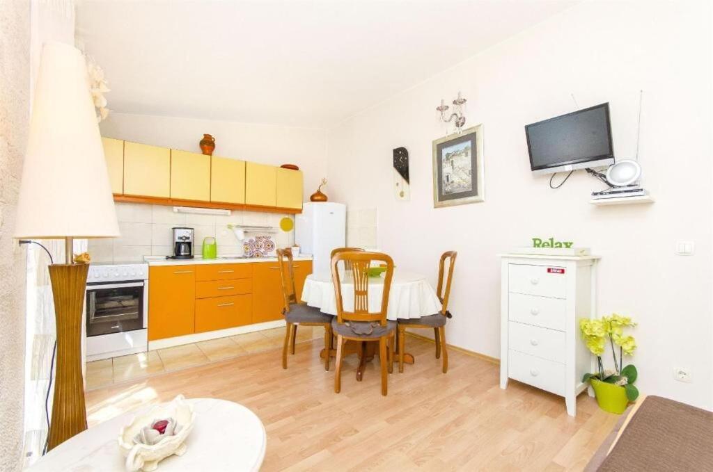 Apartments Nives تروغير المظهر الخارجي الصورة