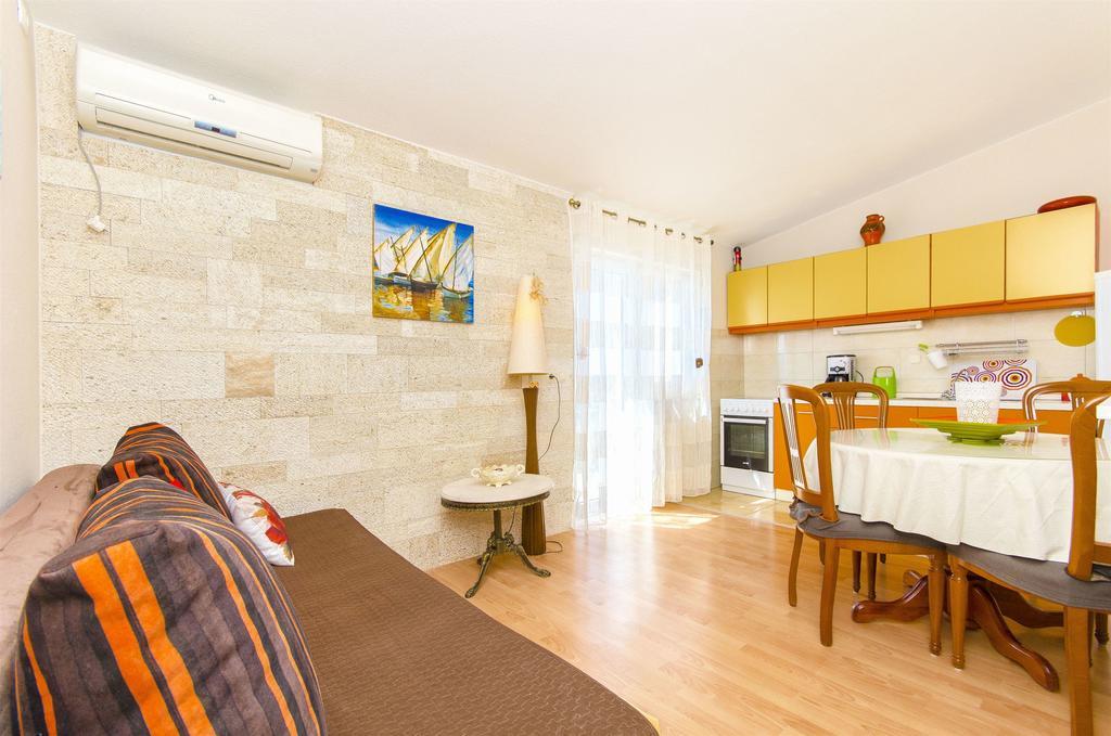 Apartments Nives تروغير المظهر الخارجي الصورة