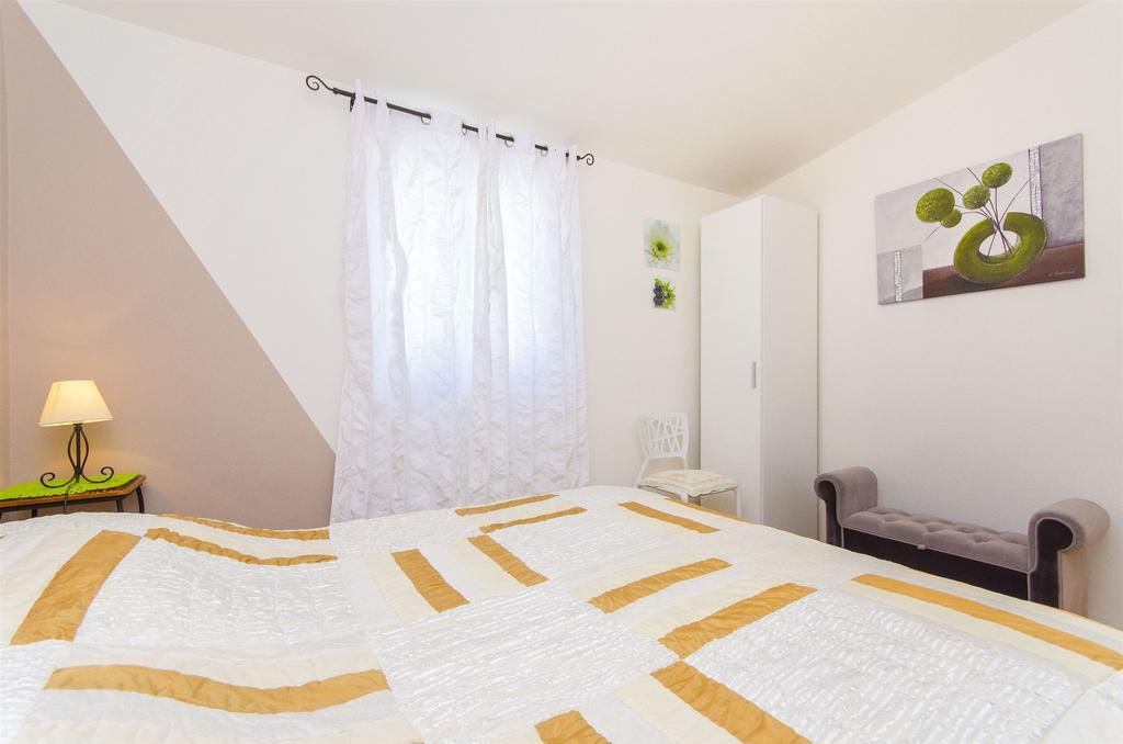 Apartments Nives تروغير المظهر الخارجي الصورة