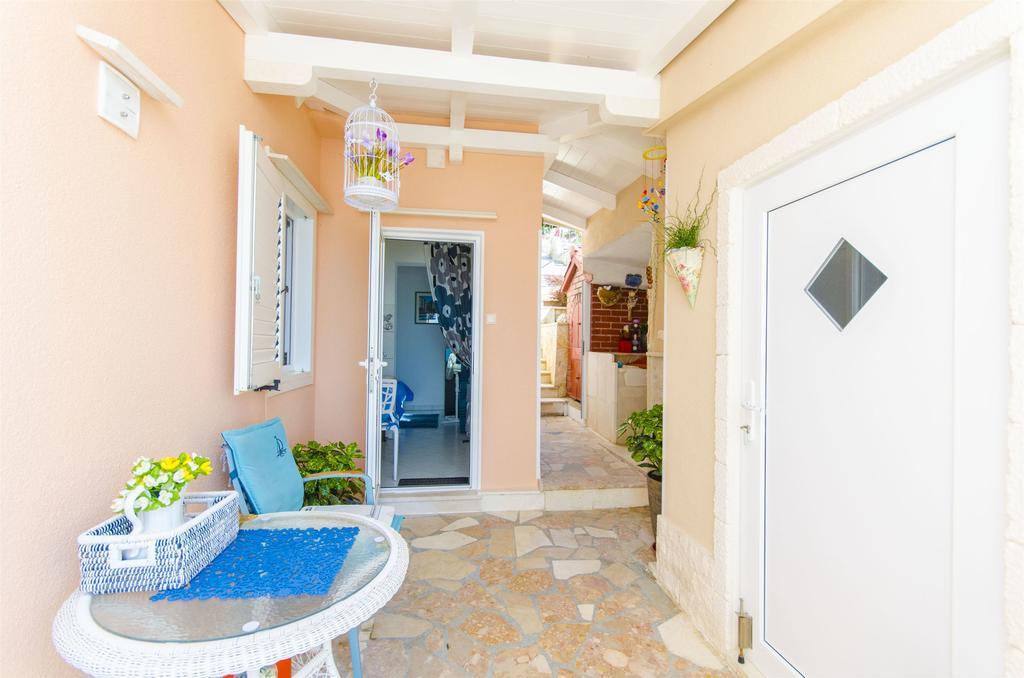 Apartments Nives تروغير المظهر الخارجي الصورة